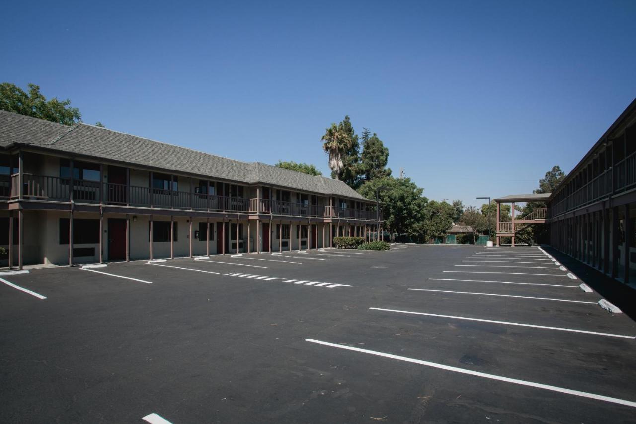 Alura Inn San Jose Exterior foto